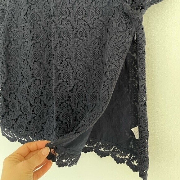 Talbots Blue Short Sleeve Scoop Neck Lace Top Lined | Size 12 - Picture 8 of 13
